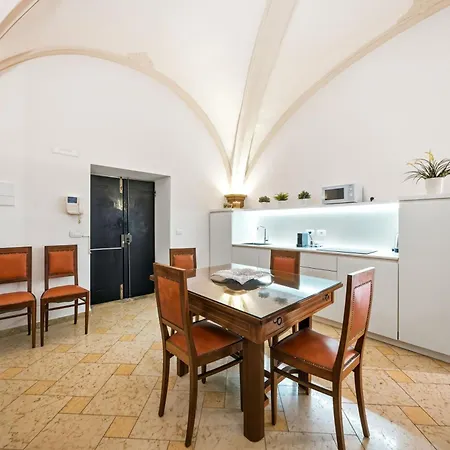 Residenza Giovanna In Duomo - Elegance And Two Suites Apartment Verona