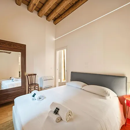Апартаменты Residenza Giovanna In Duomo - Eleganza E Comfort Верона
