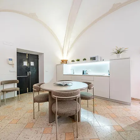Residenza Giovanna In Duomo - Eleganza E Comfort * Verona