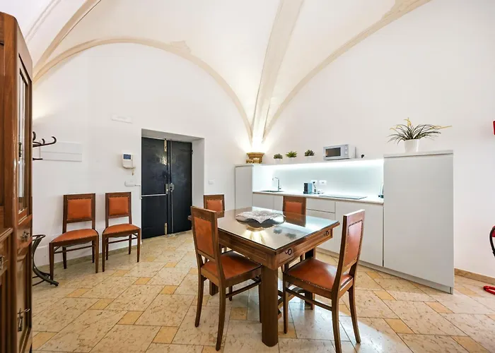 Residenza Giovanna In Duomo - Elegance And Two Suites Apartment Verona