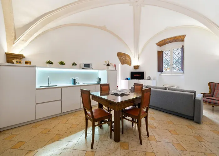 Apartment Residenza Giovanna In Duomo - Elegance And Two Suites Verona