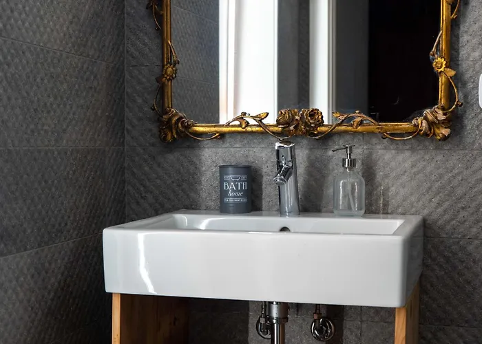 Residenza Giovanna In Duomo - Elegance And Two Suites Apartment Verona